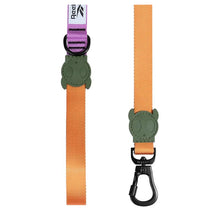 Cargar imagen en el visor de la galería, Correa para perros Zee.Dog Reebok Trekk Dog Leash talla S con mosquetón de seguridad y diseño deportivo - La Mascotería de Andrea"