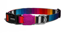 Cargar imagen en el visor de la galería, "Collar para perro pequeño Zee.Dog Prisma Collar talla XS, collar ajustable de poliéster suave con diseño geométrico y cierre de seguridad de 4 puntos - La Mascotería de Andrea"
